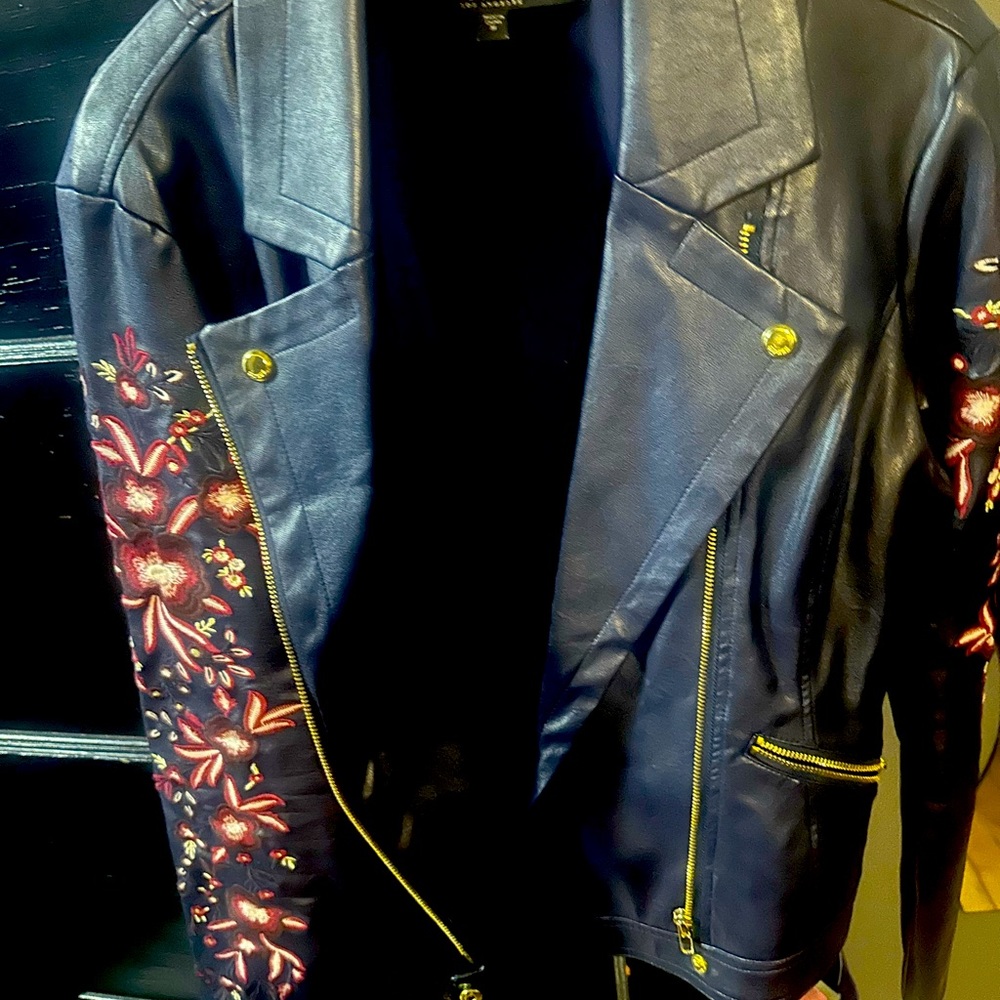 Guess jacket light weight detailed dark purple